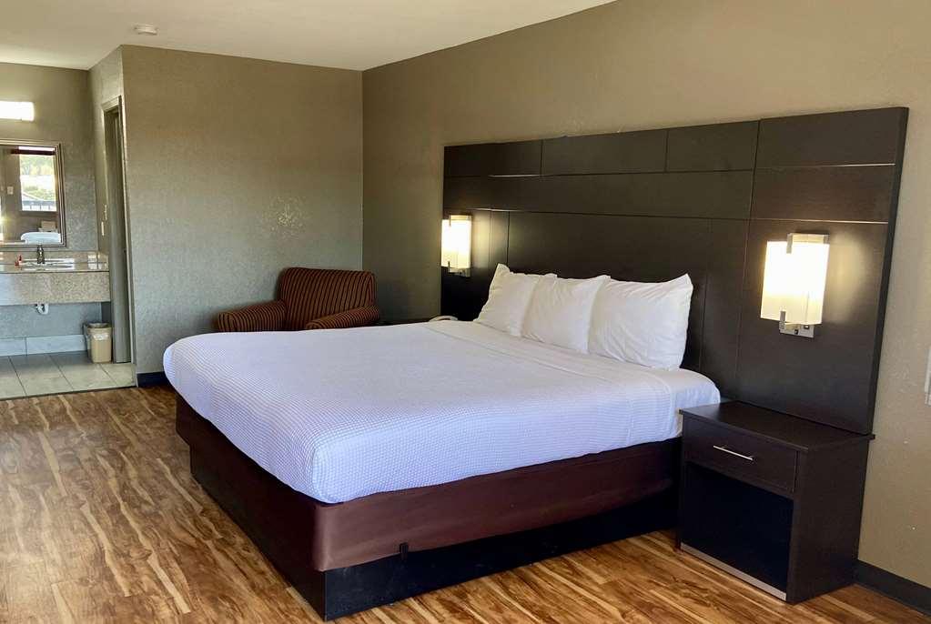 Days Inn By Wyndham Tupelo Habitación foto